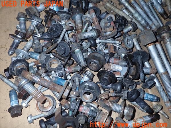 3UPJ=33490720]ジープ グランドチェロキー(WH47)ネジ・ナット・ステー類 セットジャンク_m4