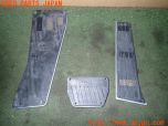 3UPJ=33670630]BMW 525i(NE25 E60)前期 AC SCHNITZER ACシュニッツァー ペダルカバー 中古_s4