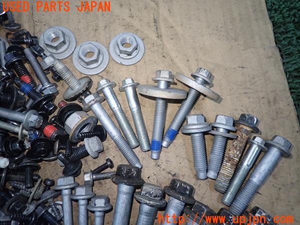 3UPJ=33780720]ボルボ V60(FB4164T)ネジ・ナット・ステー類 セット ジャンク_m1
