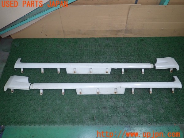 3UPJ=33960025]ステージア 25X(WGC34)純正 76856/76857 0V800 サイドステップ 中古_m0