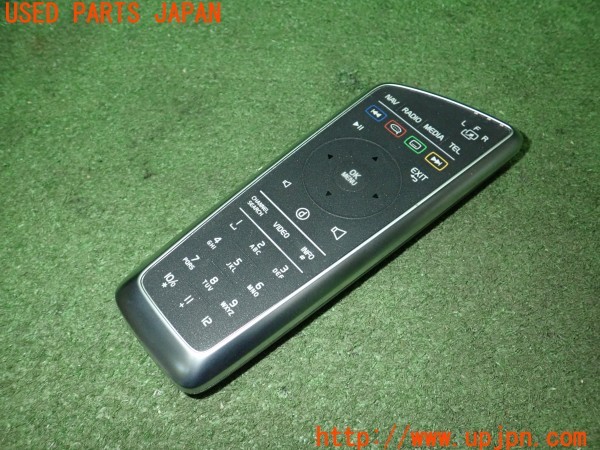 3UPJ=33970571]ボルボ V70(BB420W)純正 ナビ用 リモコン 中古_m0