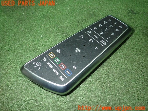 3UPJ=33970571]ボルボ V70(BB420W)純正 ナビ用 リモコン 中古_m1