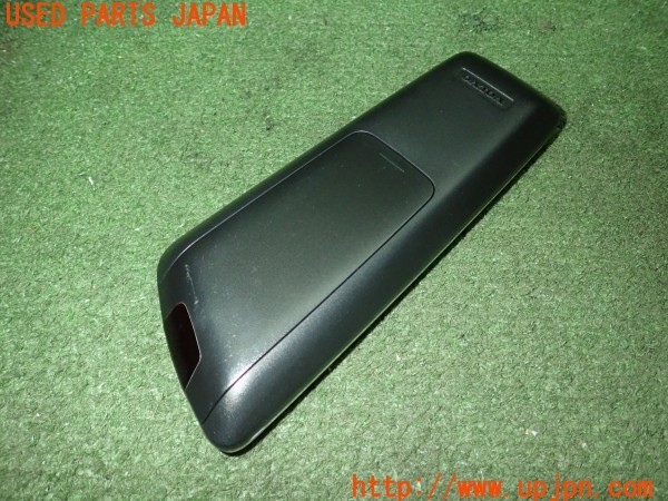 3UPJ=33970571]ボルボ V70(BB420W)純正 ナビ用 リモコン 中古_m3