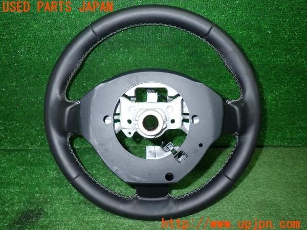 3UPJ=34130617]GR86(BRZ)RC(ZN8)純正 ステアリング 中古_m4