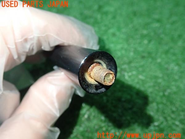 3UPJ=34240003]フィアット 500(31209)純正 カーボン柄 アンテナ 中古_m2