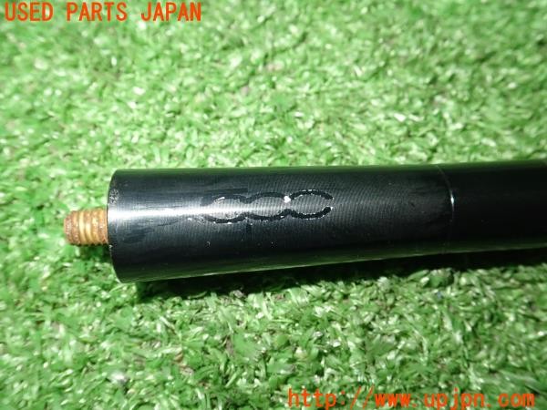 3UPJ=34240003]フィアット 500(31209)純正 カーボン柄 アンテナ 中古_m4