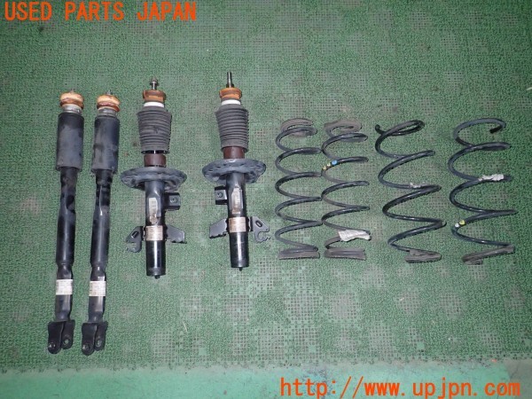 3UPJ=34290411]アルファロメオ ジュリエッタ スポルティーバ(940141)純正 ストラット サスペンション ショックアブソーバー 1台分 中古_m0