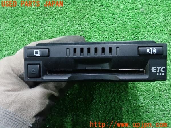 3UPJ=34390503]エスクァイア ハイブリッドXi(ZWR80G)純正ビルトイン 08686-00350 ETC車載器 新セキュリティ対応 中古_m2
