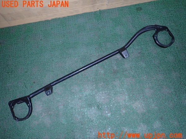 3UPJ=34400705]アウディ TT ロードスター 1.8T(8NAUQ)純正 8N0805629 フロントタワーバー 中古_m3