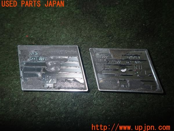 3UPJ=34480008]マークX 250S GRスポーツ(GRX130)後期 純正 75441-22260 75441-22260 エンブレム 右フェンダー トランク 中古_m1