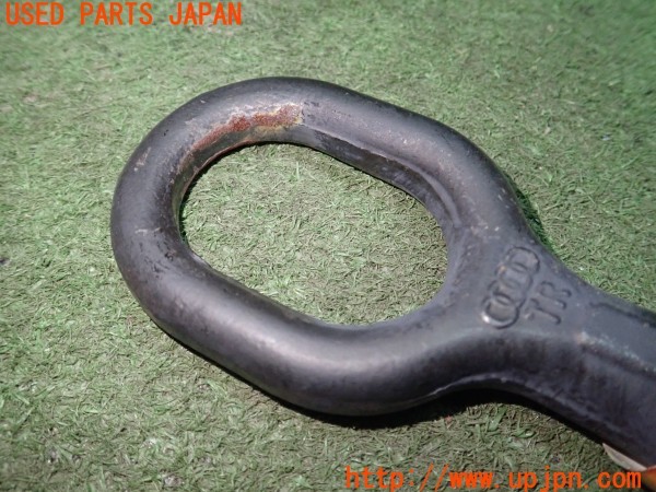 3UPJ=34550023]ポルシェ タイカン 4S(J1NB 9J1型)純正 8K0805615A 牽引フック  中古_m2