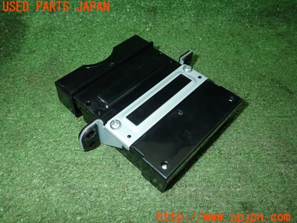 3UPJ=34640503]カムリ ハイブリッド(AVV50)純正ビルトイン 08686-00321 ETC車載器 中古_m1