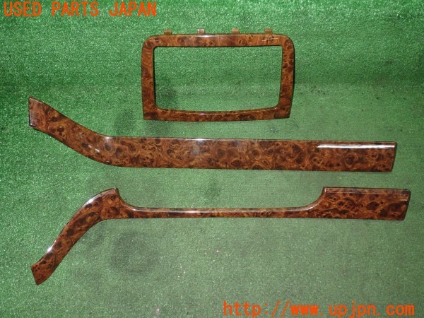 3UPJ=34670645]ベンツ ビアノ 3.2アンビエンテ(639811 W639)純正 内装パネル オーディオパネル インストルメントパネル 木目調 中古_m0