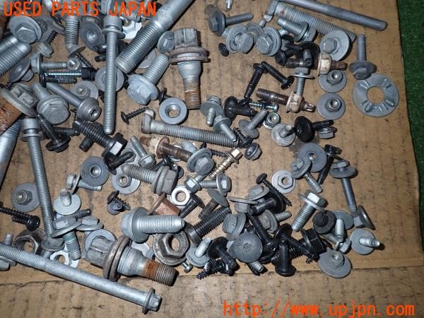 3UPJ=34800720]プジョー 508SW GTライン(R85G06)ネジ・ナット・ステー類 セット ジャンク_m2