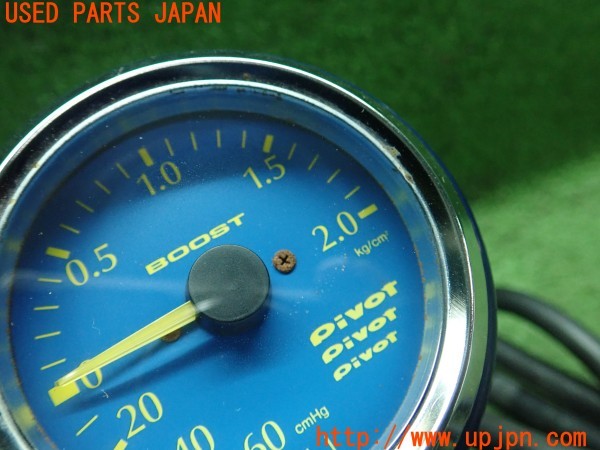 3UPJ=34850556]ランドクルーザー100 VXリミテッド Gセレクション(HDJ101K)前期 PIVOT ピボット ブースト計 60φ 機械式 中古_m2