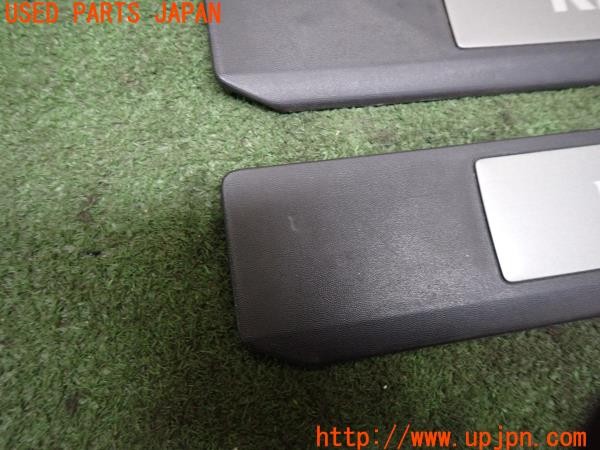 3UPJ=34870616]ルノー メガーヌ ルノースポール 273トロフィー2(DZF4R1)純正 スカッフプレート 中古_m2