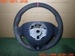 3UPJ=34870617]ルノー メガーヌ ルノースポール 273トロフィー2(DZF4R1)純正 ステアリング アルカンターラ 中古_s1
