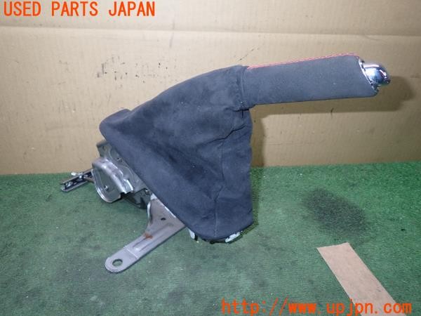 3UPJ=34870626]ルノー メガーヌ ルノースポール 273トロフィー2(DZF4R1)純正 サイドブレーキレバー アルカンターラ 中古_m0