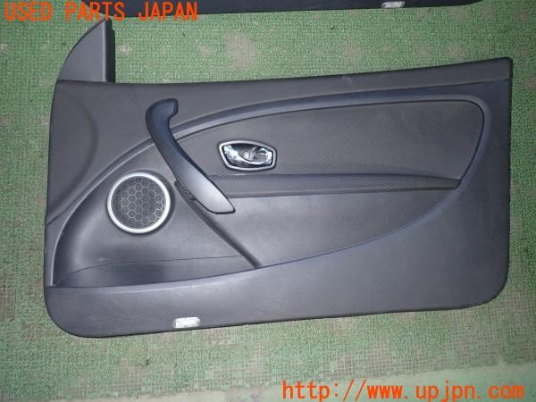 3UPJ=34870637]ルノー メガーヌ ルノースポール 273トロフィー2(DZF4R1)純正 ドア内張り 中古_m3