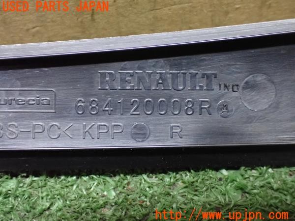 3UPJ=34870645]ルノー メガーヌ ルノースポール 273トロフィー2(DZF4R1)純正 684120008R ダッシュボードトリム 右ハンドル 中古_m4