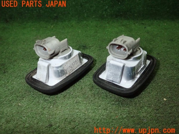 3UPJ=34890530]ハイラックスサーフ(KZN130W)DEPO デポ 01-212-1410N-Y サイドマーカー 中古_m1