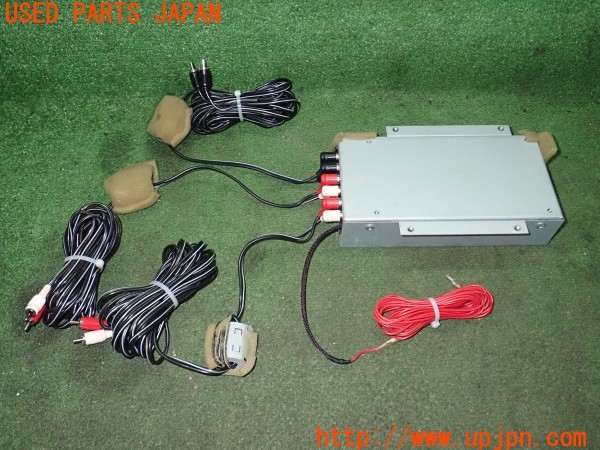 3UPJ=34910511]ジープ グランドチェロキー ラレード(WK36)純正 アンプ 中古_m1