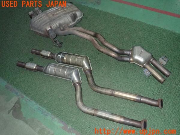 3UPJ=34930152]BMW Z4 ロードスター(BT30 E85)前期 純正 7 520 240/C リアマフラー カット済み 3分割 中古_m1