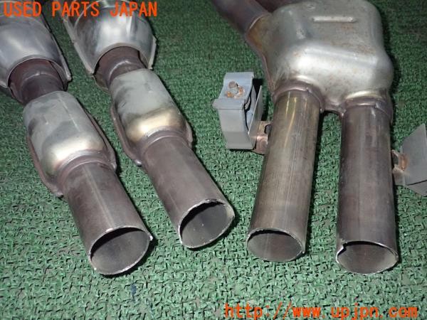 3UPJ=34930152]BMW Z4 ロードスター(BT30 E85)前期 純正 7 520 240/C リアマフラー カット済み 3分割 中古_m2