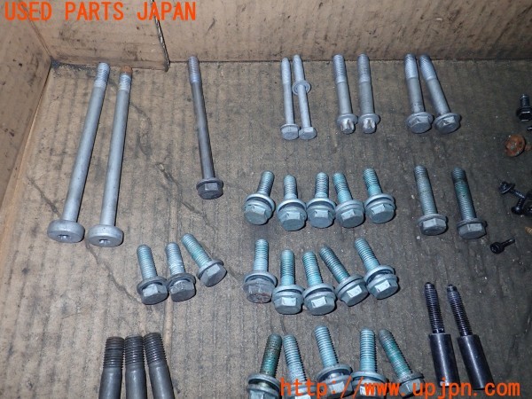 3UPJ=34980720]BMW Z4 ロードスター 2.5i(BT25 E85)前期 ネジ・ナット・ステー類 セット ジャンク_m1