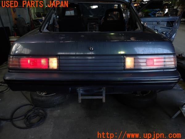 3UPJ=34990547]サバンナRX-7 ターボGT IMSAスペシャル(SA22C FB3S)後期 純正 テールランプ ガーニッシュ セット 中古_m4