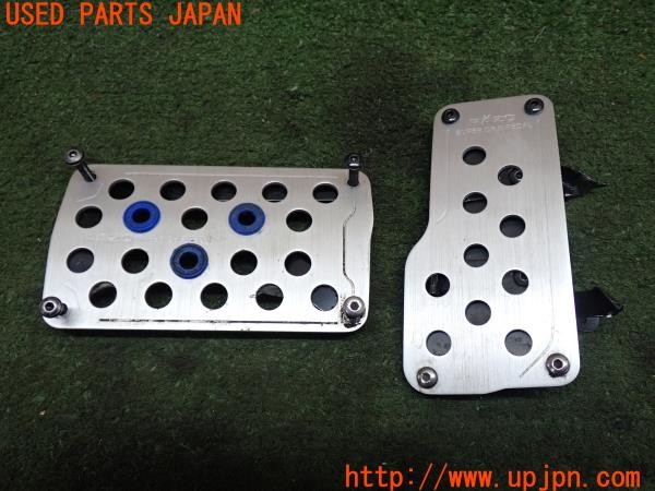 3UPJ=35000630]スイフト XGエアロ(ZC71S 4型)RAZO レッツｫ SUPER GRIP PEDAL ペダルカバー アクセル ブレーキ AT 中古_m0