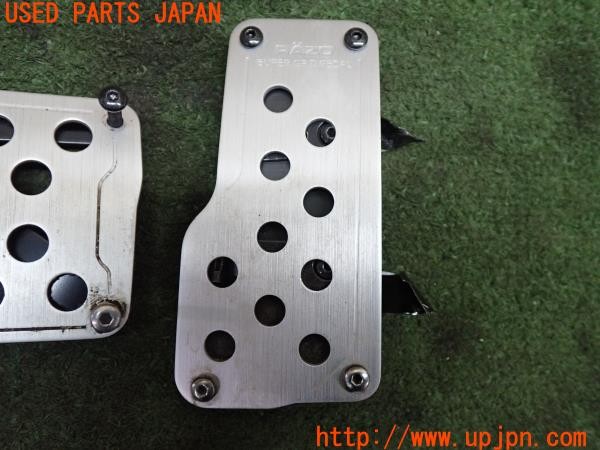 3UPJ=35000630]スイフト XGエアロ(ZC71S 4型)RAZO レッツｫ SUPER GRIP PEDAL ペダルカバー アクセル ブレーキ AT 中古_m1