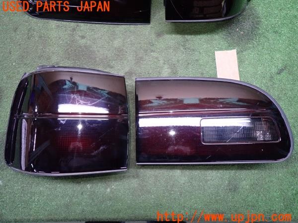 3UPJ=35060547]デリカ スペースギア シャモニー(PD6W)後期 純正 テールランプ フィニッシャー スモークレンズ 中古_m3