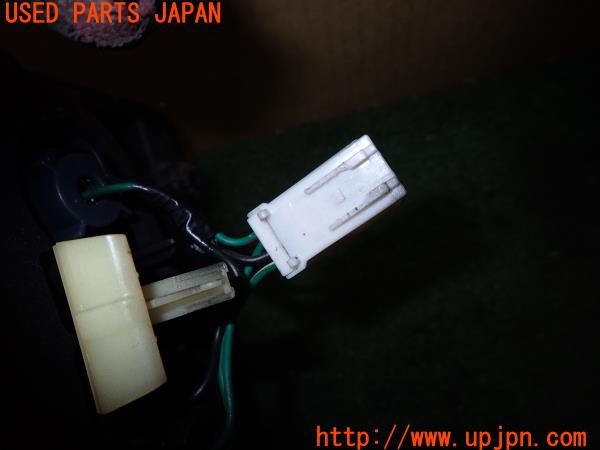 3UPJ=35060547]デリカ スペースギア シャモニー(PD6W)後期 純正 テールランプ フィニッシャー スモークレンズ 中古_m4