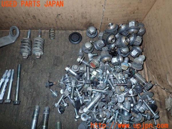 3UPJ=35090720]ステップワゴン G スマートスタイルエディション(RK1)ネジ・ナット・ステー類 セット ジャンク_m3