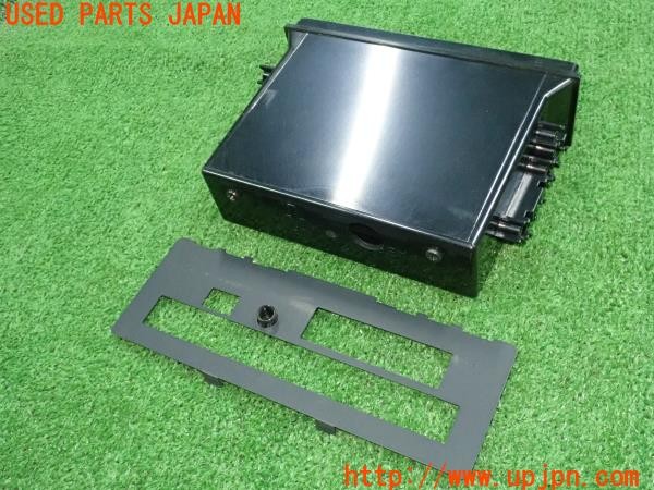 3UPJ=35120652]ルノー カングー ゼン(KWH5F1)後期 小物入れ ETCビルトイン用 USB-A付き 1DIN 中古_m1