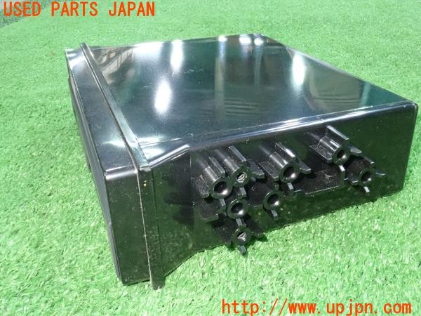 3UPJ=35120652]ルノー カングー ゼン(KWH5F1)後期 小物入れ ETCビルトイン用 USB-A付き 1DIN 中古_m3