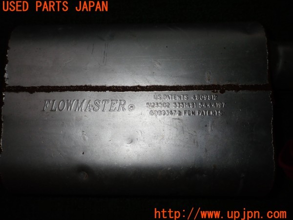 3UPJ=35160152]リンカーン ナビゲーター(型式不明)社外 リアマフラー カット済み 2分割 FLOW MASTER 42543 タイコ付き 中古_m4