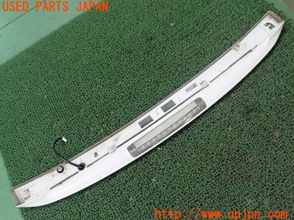 3UPJ=35250057]アルテッツァ RS200 リミテッドII(SXE10)後期 純正 76085-53010 リアスポイラー ハイマウントストップランプ 中古_m3