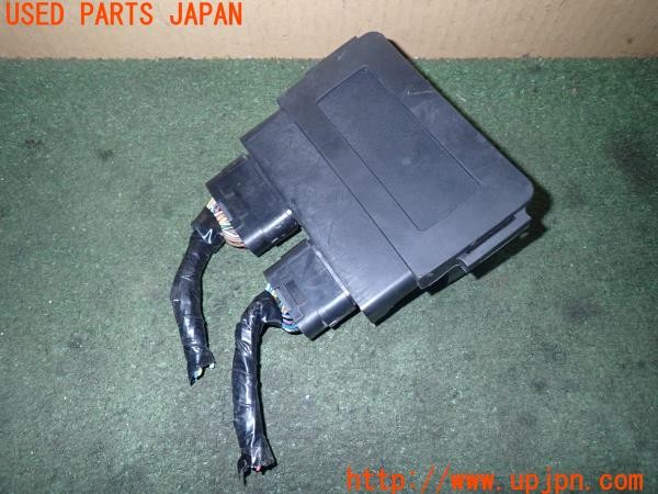 3UPJ=35360118]カワサキ ニンジャ ZX-10R(ZXT00D)純正 21175-0093 エンジンコンピューター ECU 中古_m2