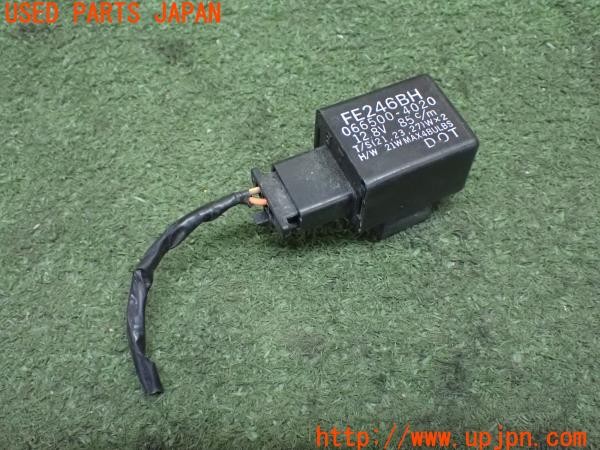 3UPJ=35360503]カワサキ ニンジャ ZX-10R(ZXT00D)純正 ウインカーリレー 中古_m0