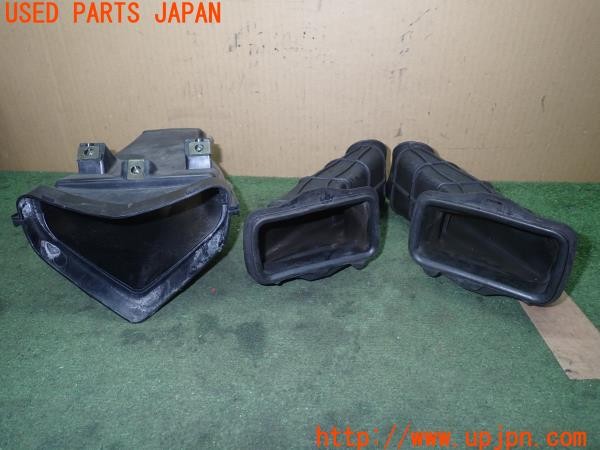 3UPJ=35360537]カワサキ ニンジャ ZX-10R(ZXT00D)純正 エアダクト 中古_m1
