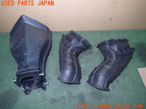 3UPJ=35360537]カワサキ ニンジャ ZX-10R(ZXT00D)純正 エアダクト 中古_m4