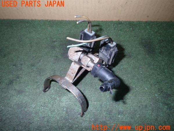 3UPJ=35370104]Buell(ビューエル)FIREBOLT XB9R(2003年)純正 インジェクター 中古_m1