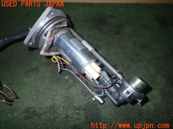 3UPJ=35370129]Buell(ビューエル)FIREBOLT XB9R(2003年)純正 燃料ポンプ フューエルポンプ 中古_m0