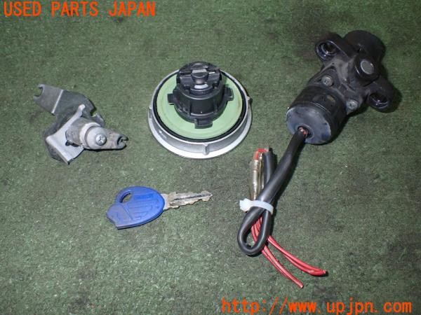 3UPJ=35370209]Buell(ビューエル)FIREBOLT XB9R(2003年)純正 キーセット キーシリンダー 燃料キャップ シートロック 中古_m4