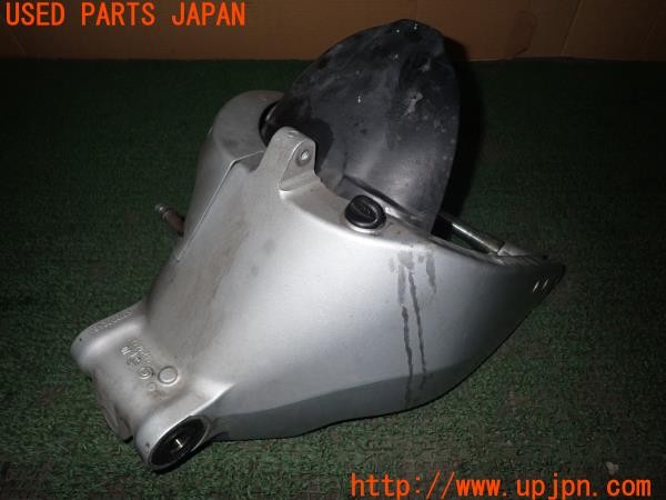 3UPJ=35370408]Buell(ビューエル)FIREBOLT XB9R(2003年)純正 K0100.02A8 スイングアーム オイルタンク 中古_m0