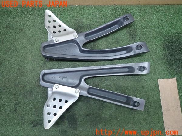 3UPJ=35370568]Buell(ビューエル)FIREBOLT XB9R(2003年)純正 N0054.2AD N0055.2AD タンデムステップセット 中古_m2