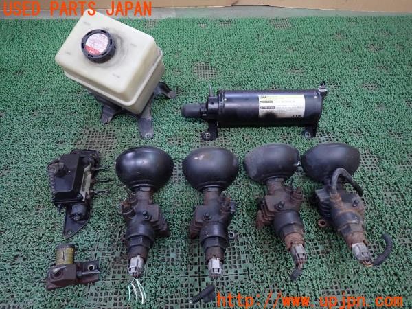 3UPJ=35380401]ランドクルーザー100(HDJ101K)前期 純正 ハイトコントロールユニット AHC アキュムレーター レギュレーター タンク 中古_m0