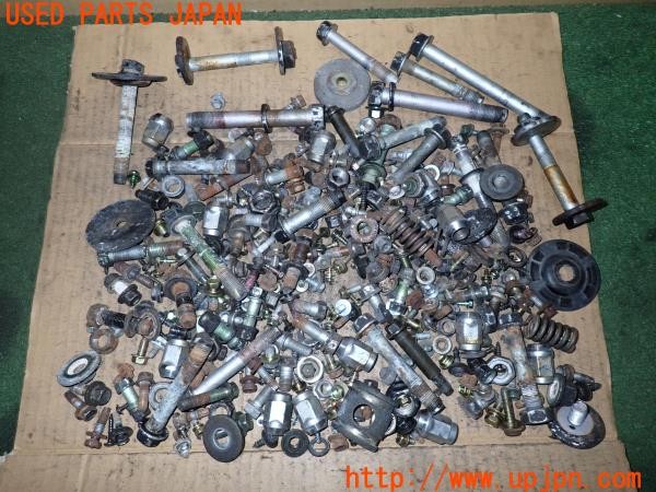 3UPJ=35380720]ランドクルーザー100(HDJ101K)前期 ネジ・ナット・ステー類 セット ジャンク_m0
